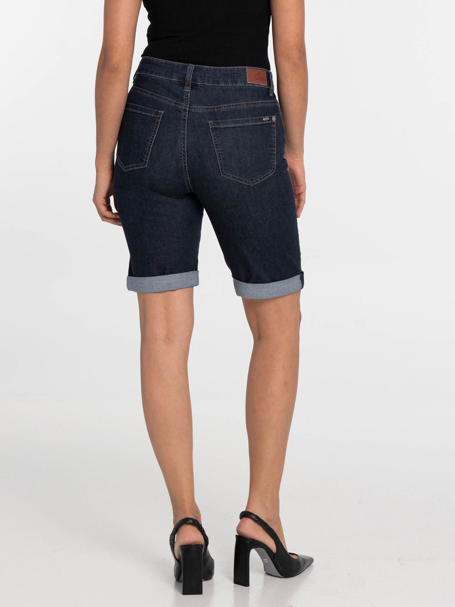 Erika Bermuda (8262652363004)