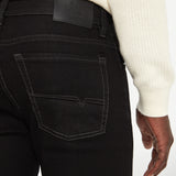 BLACK (6113743896752)