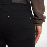 BLACK (6113744421040)