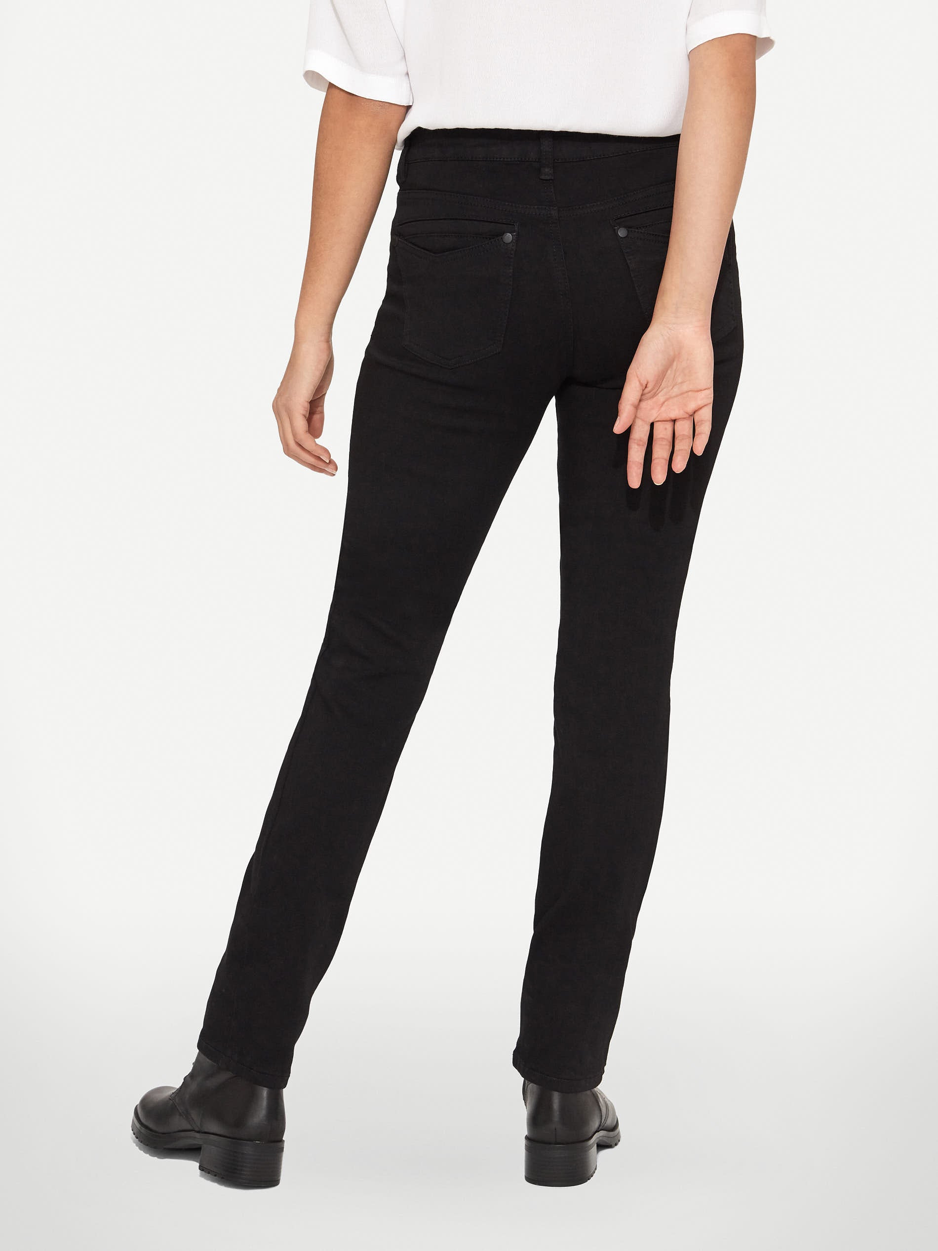 BLACK (6113742454960)