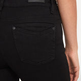 BLACK (6113742454960)